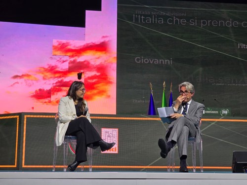 ministro sul palco