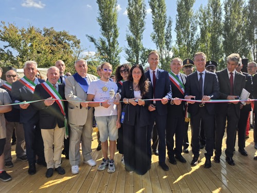 Foto di gruppo con il Ministro Locatelli - Il Welfare Che Cambia -Novedrate